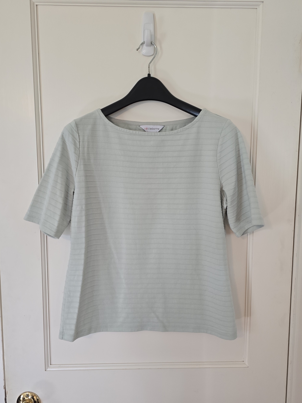 Liz Claiborne Light Sage Green Short Sleeve Boatneck Top